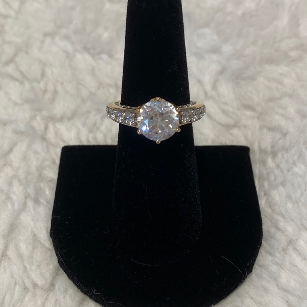 Remy Rotenier for Bella Luce “Tulip” ring - Picture 2 of 8